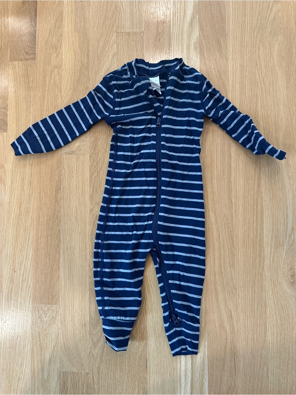 Hanna Andersson Ultra Soft Navy & Light Blue Striped Zipper Footie, 6-12 Months